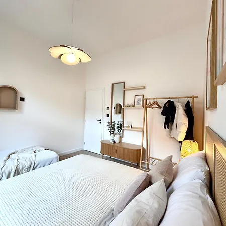 Rentero Golden Wabi-sabi Apartment, *