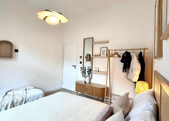Rentero Golden Wabi-sabi Apartment, *