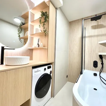 דירה Golden Wabi-sabi Apartment, *