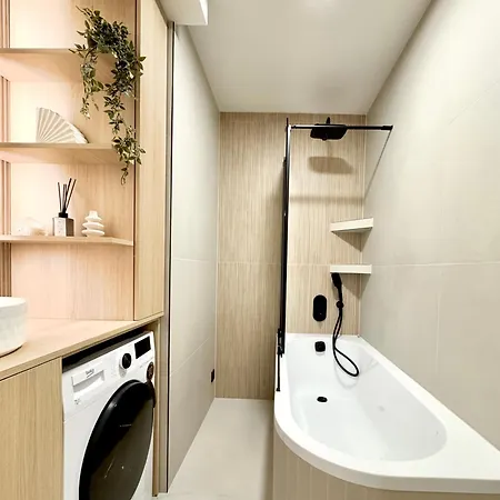 Golden Wabi-sabi Apartment, דירה *